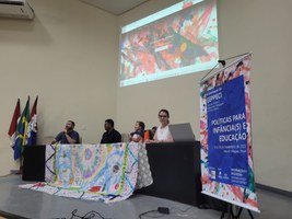 Iniciou-se  o III SEMINÁRIO DO GPEPPCI. Políticas para infância e educação.