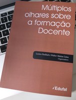 Professores do PPGE lançam livro sobre formação docente